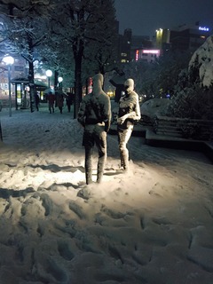 池袋、雪2.jpg